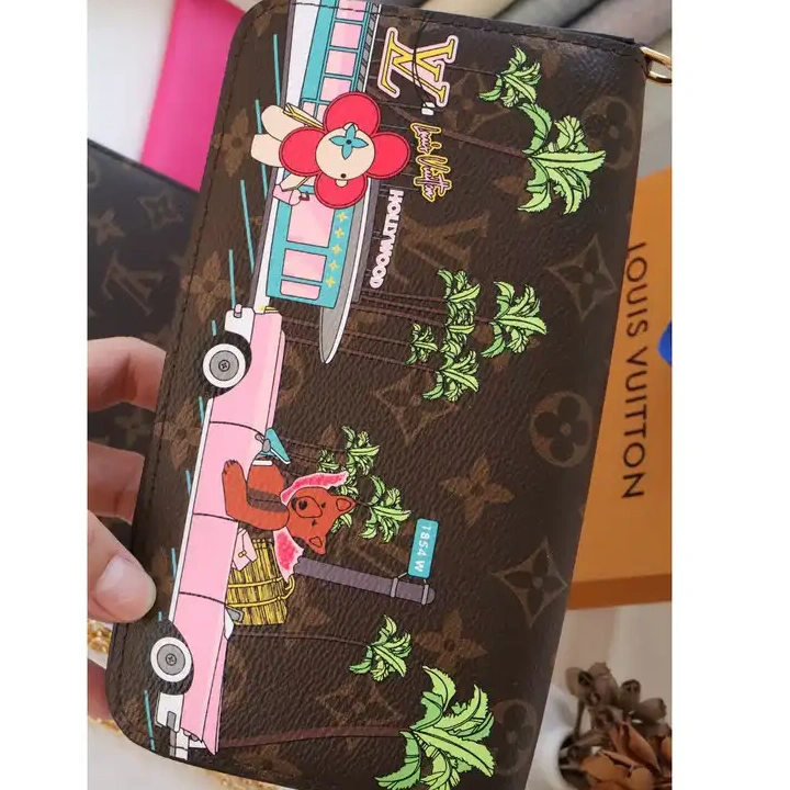 LV 2112DJ0008 Bag 1027